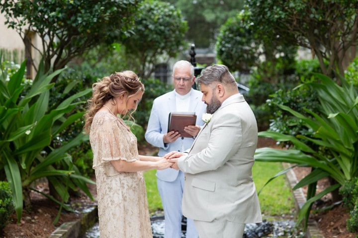 Savannah Elopement Package at The Gastonian